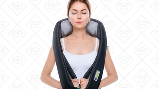 Masajeador Mynt shiatsu sin cables | $50 | Amazon | CĂłdigo promocional CYBER224
